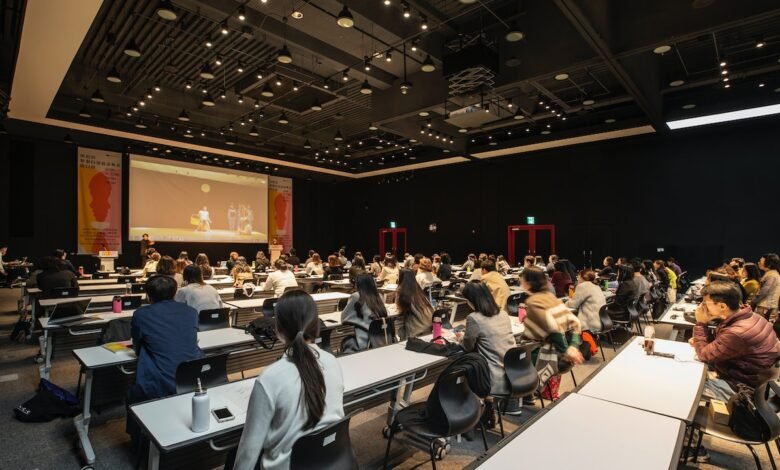 The Best UK Tech Conferences to Attend in 2023